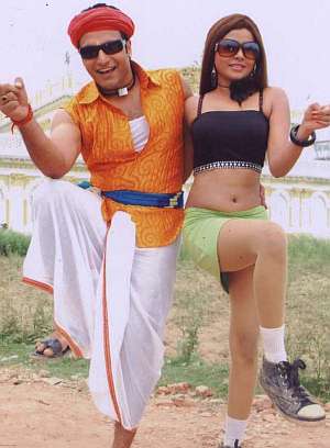 Vinay Anand and Priya Sharma in  Chutki Bhar Sindur