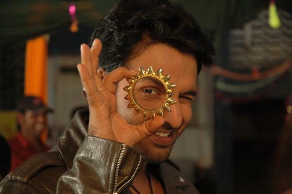 Vinay Anand with gold bracelet