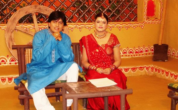 Ajit Anand  with Vijaya Bharti onthe  sets of  Bihane Bihane