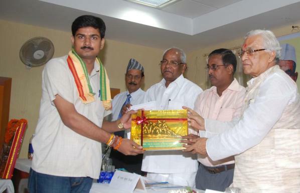 Prashant being awarded by Dr.Jagannath Mishra